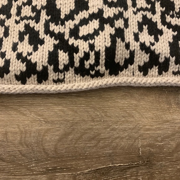 Sweater - Black & Beige Sweater by Magaschoni - Picture 13 of 14